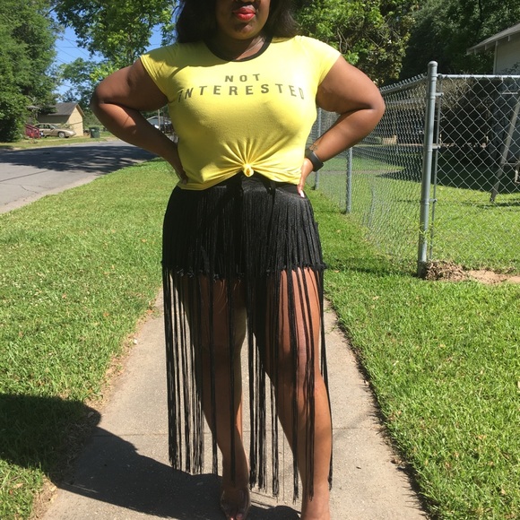 Black fringe denim shorts - Picture 2 of 3